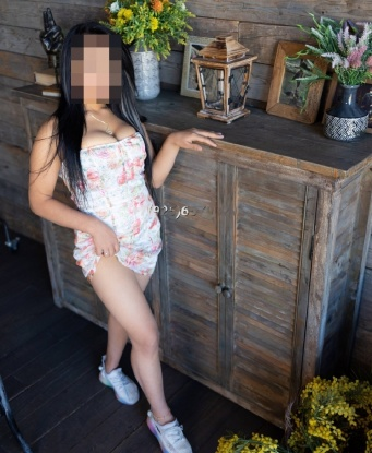 Полина, 21